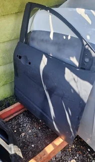 Renault Triber : Right Front Door