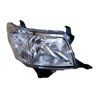 Toyota Hilux D4d 2013 : Headlamp
