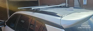 Toyota Corolla Cross : Roof Rails