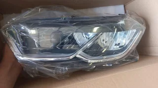 Polo 9 Tsi : Headlamp