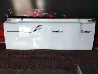 Isuzu 2015 : Tailgate