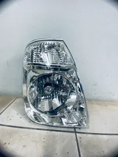 Kia K2700 2010 : Rh Headlamp