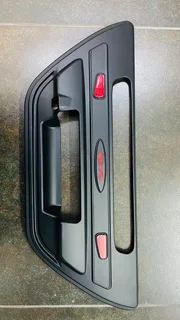 Toyota Hilux Gd6 : Tailgate Handle Cover