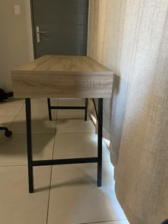 Desk - Ad posted by Thabiso