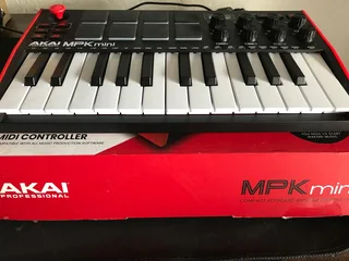 AKAI Professional MPK Mini MK3 – 25 Key USB MIDI Keyboard Controller