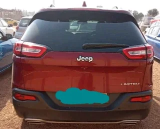 Jeep Cherokee Breaking-Down for Parts