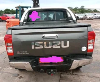 Isuzu KB300 D-TEQ Breaking-Down for Parts