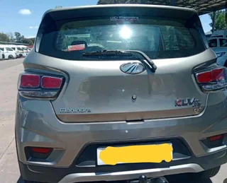 Mahindra KUV Breaking-Down for Parts