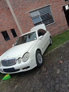 Stripping all Mercedes Benz E200, 2005 model 271 engine petrol
