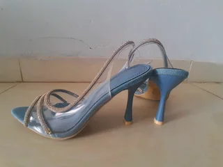 Denim Kitten Heels – Like New, Trendy Y2K Style, Size 4