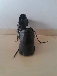 H&amp;M Genuine Leather Loafers – Classic Black Slip-Ons, Hardly Worn