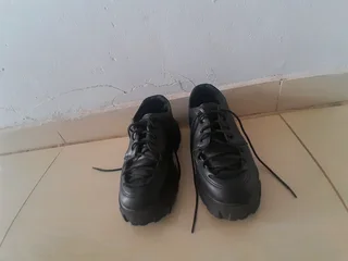 H&amp;M Genuine Leather Loafers – Classic Black Slip-Ons, Hardly Worn