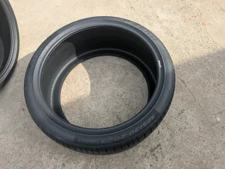 SET, 325/30/23 AND 285/35/23 PIRELLI P ZERO TYRES