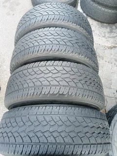 Set, 265/70/16 YOKOHAMA GEOLANDAR HT-S TYRES