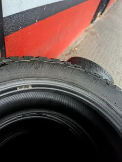 255/55 R19 GENERAL GRABBER AT3 SET TYRES