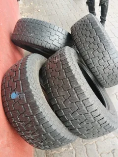 265/65 R17 PIRELLI SCORPION ALL-TERRAIN SET TYRES