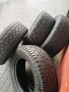 265/65 R17 PIRELLI SCORPION ALL-TERRAIN SET TYRES