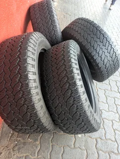 255/60/18 General Grabber At3 Set Tyres