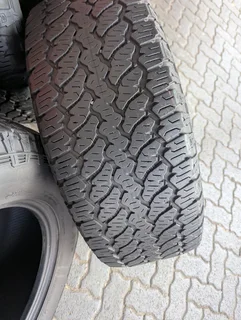 255/60/18 GENERAL GRABBER AT3 SET TYRES