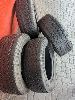 255/60/18 GENERAL GRABBER AT3 SET TYRES