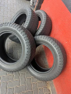255/60/18 GENERAL GRABBER AT3 SET TYRES