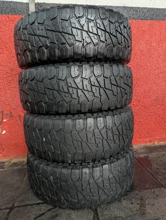 265/60/18 ROADCRUZA RA8000 SET TYRES