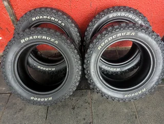 265/60/18 ROADCRUZA RA8000 SET TYRES