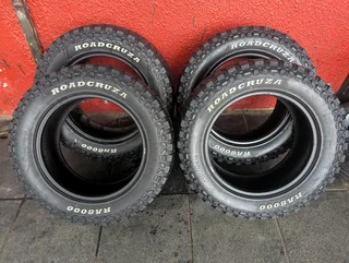 265/60/18 ROADCRUZA RA8000 SET TYRES