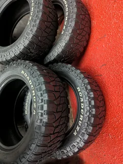 265/60/18 ROADCRUZA RA8000 SET TYRES