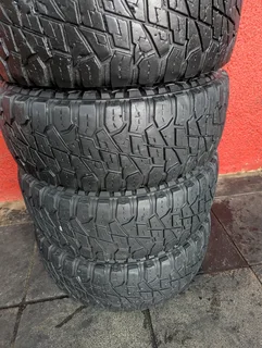 265/60/18 ROADCRUZA RA8000 SET TYRES