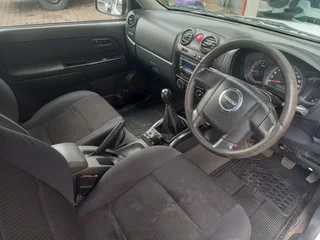 2012 Isuzu KB250 Double Cab