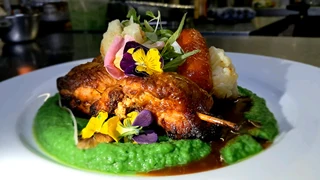 Very high skilled chef in 4-5start lodges available,