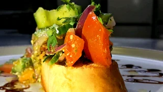 Freelance chef/full time available.