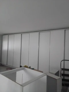 EXPERIENCED,  COMPETENT, SKILLED AND PROFESSIONAL CARPENTER.