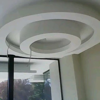 SKILLED, PROFESSIONAL,  EXPERIENCED AND COMPETENT CARPENTER.