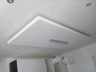 SKILLED, PROFESSIONAL,  EXPERIENCED AND COMPETENT CARPENTER.