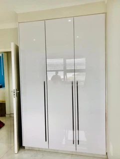 EXPERIENCED,  PROFESSIONAL,  COMPLETE AND  COMPETENT CARPENTER.