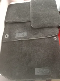 Jeep Grand Cherokee WK Carpeted Floor Mats