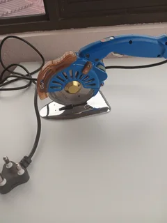 Cloth Cutting Machine