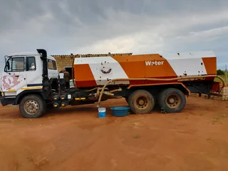 18000 litre Water Bowser