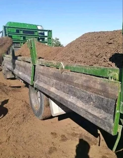 Compost, topsoil and Lawn dressing