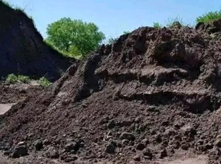 Compost, topsoil and Lawn dressing