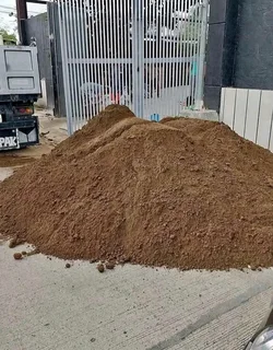 Compost, topsoil and Lawn dressing