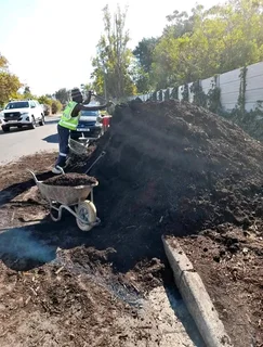 Compost, topsoil and Lawn dressing