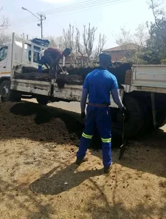 Compost, topsoil and Lawn dressing