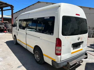 2008 TOYOTA QUANTUM HIGH ROOF 14 SEATER 2.7 VVT-i