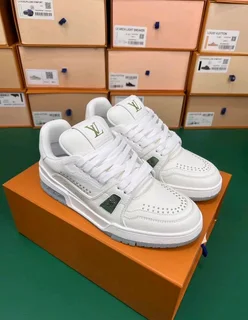 Louis vuitton sneakers