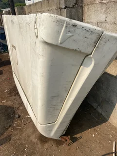 Nissan UD Truck Aero Kit R5000