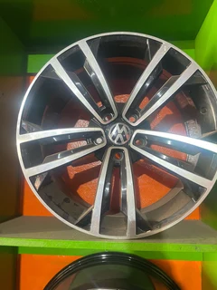 A brand new set of 18inch polo 8 rims available