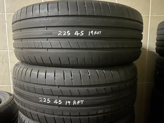 2x 225 45 19 Dunlop run flat tires with good treads available for sale